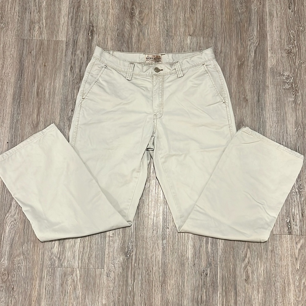 Lucky Brand Rescue Troops Do Your Part Lucky Active Chinos​​